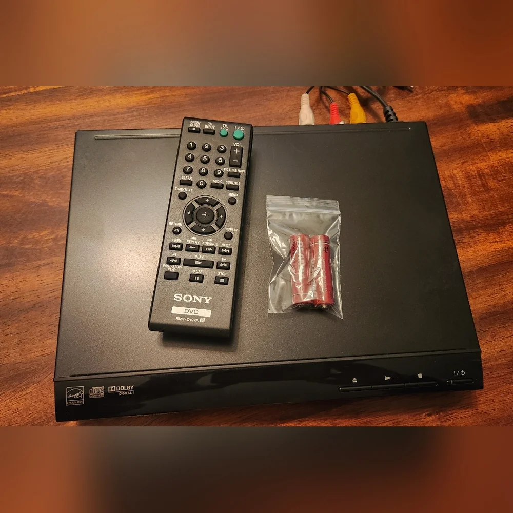 Sony Ultra Slim DVPSR21OP DVD